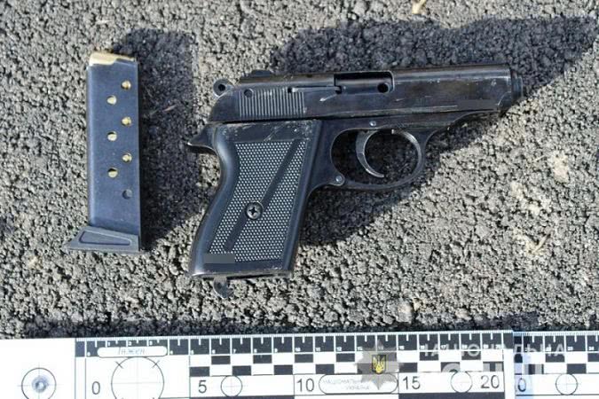 В Измаильском районе пьяный мужчина в рейсовом автобусе угрожал пассажирам пистолетом