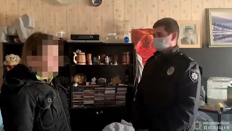 Семейная пьянка на поселке Котовского чуть не закончилась убийством (видео)