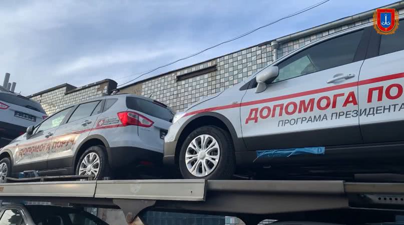 В Одесскую область доставили 42 новые машины медпомощи для сельских врачей (видео)