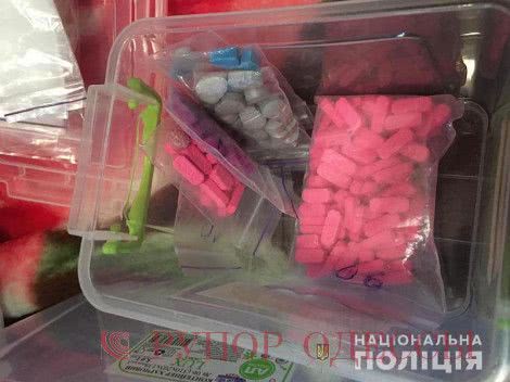 Одесская область: 25-летний мужчина купил наркотиков для собственного употребления на 200 тысяч гривень