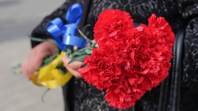 Одесская мэрия снова покупает цветы: теперь за 240 тысяч