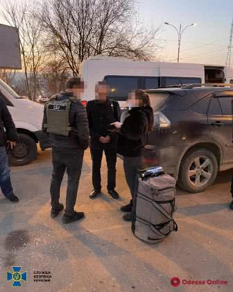 На одесском автовокзале задержали наркокурьера