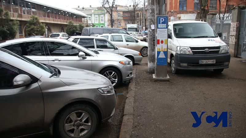 В центре Одессы лишь 7 парковок работают на бюджет города (список)