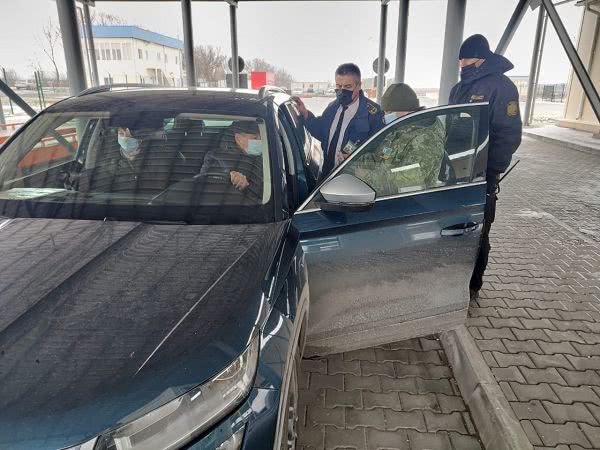 Первое авто отправилось в Румынию через паромный пункт пропуска «Орловка» (фото)