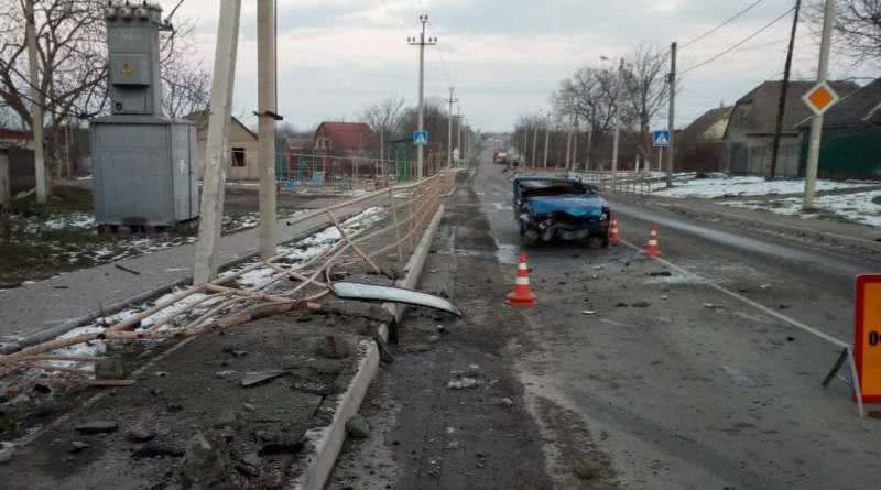 В Измаиле пьяный водитель снес забор и перевернул автомобиль