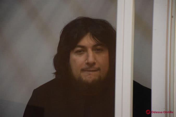 Дело Лащенко: обвиняемого оставили в СИЗО, а заседание в который раз перенесли