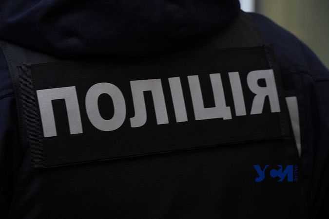 Житель Одесской области украл у бывшей золотые часы, стоимостью 35 тысяч гривен