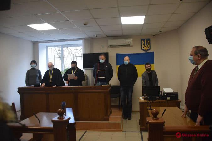 Суд признал одессита виновным в покушении на убийство Андрея Юсова, но отпустил по «закону Савченко»
