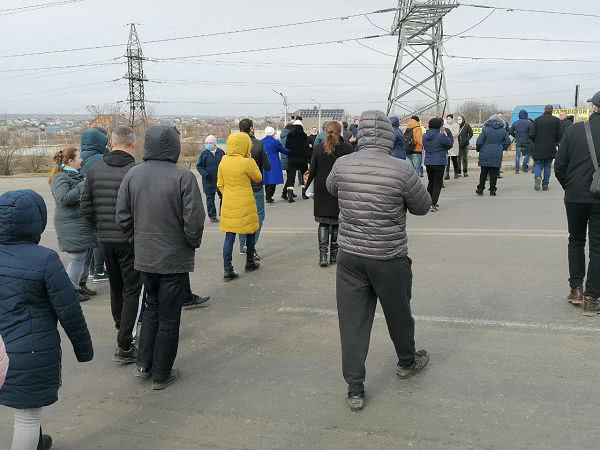 В Одессе Объездную дорогу перекрыли протестующие. На месте работает полиция