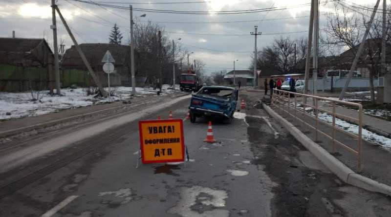 В Измаиле пьяный водитель снес забор и перевернул автомобиль