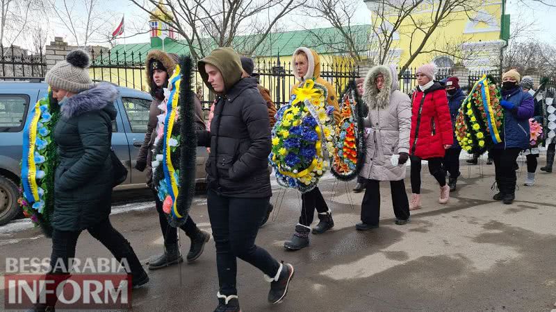 В Килии простились с погибшим на Востоке Украины защитником Владиславом Лященко