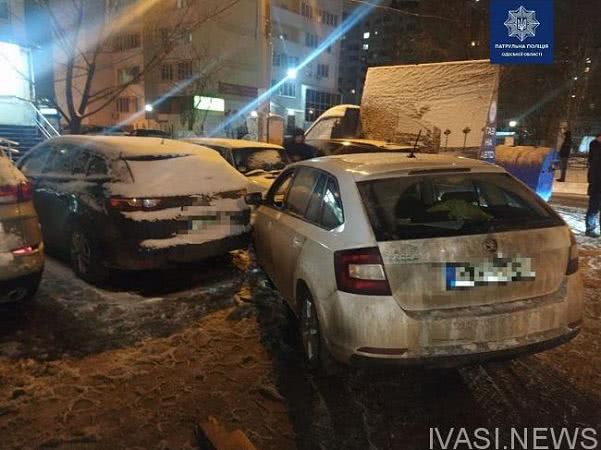 На поселке Котовского пьяный «гонщик» спровоцировал ДТП с участием 7 машин