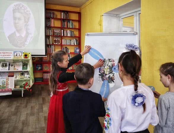 В Арцизской громаде отметили 150-летие Леси Украинки (фото)