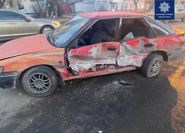 В Одесі на Таїрова п’яний водій втік з місця ДТП, в якій постраждала дитина