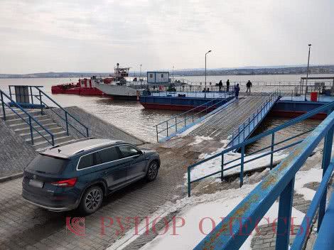 Одесчина: паромная переправа Орловка-Исакча открыта для легкового транспорта и пешеходов