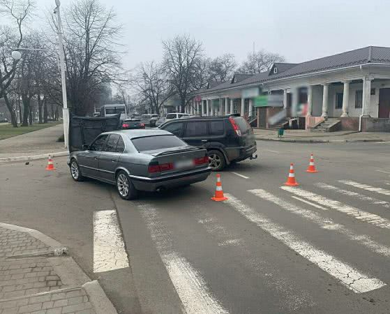ДТП в Измаиле: на проспекте Суворова Nissan X-Trail не пропустил BMW