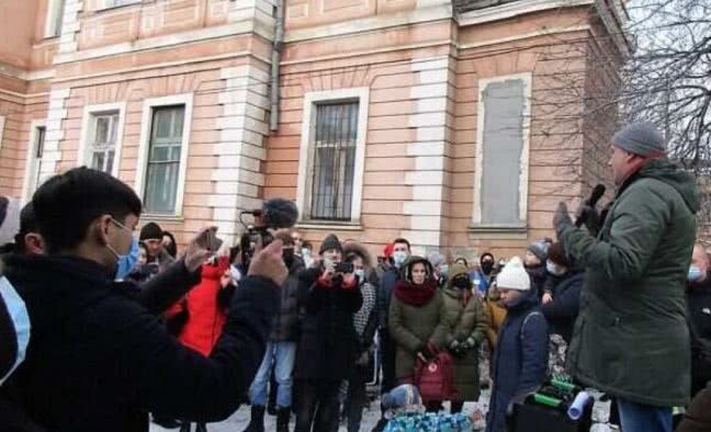 Одесситы снова митинговали возле «Дачи Маразли» против сноса исторических зданий