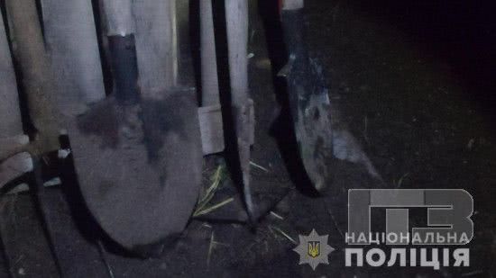 В Одессе мужчина убил мотыгой должника-собутыльника (фото)