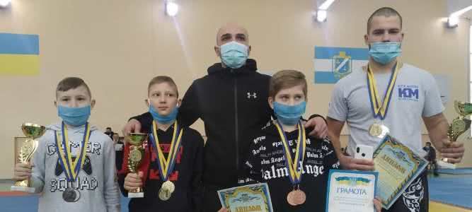После карантина: кикбоксёры из Черноморска заняли достойные позиции