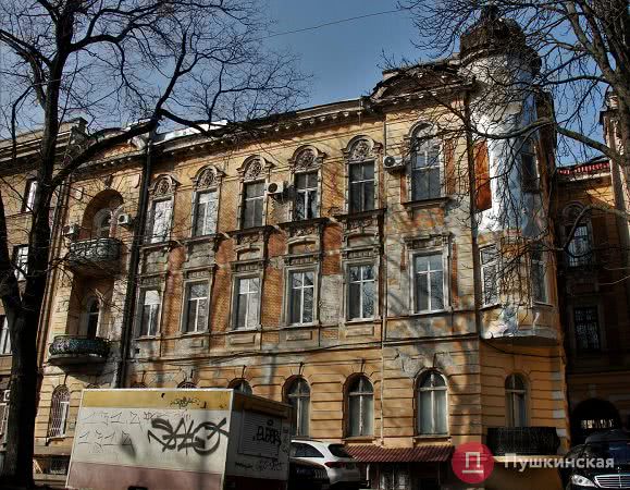 В мэрии задумали ремонт 3-х памятников архитектуры на Маразлиевской, но когда дойдет до дела — непонятно