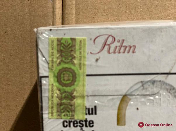 В Одесской области задержали партию контрабандных сигарет на миллион