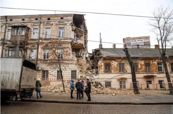 В Одессе снова обрушился дом-памятник архитектуры