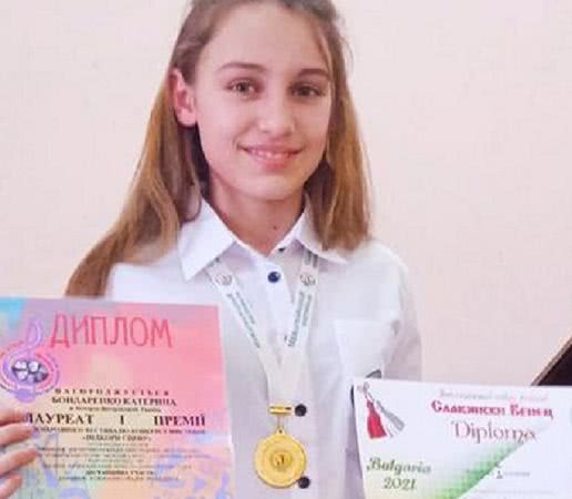Ученица Белгород-Днестровской школы искусств стала первой в двух международных конкурсах
