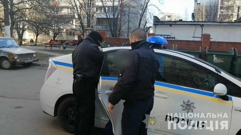 Избил и уложил спать: в Черноморске задержали 46-летнего убийцу