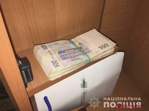 Избили и отобрали 900 тысяч: в Одессе вооруженные разбойники напали на инженера строительной фирмы