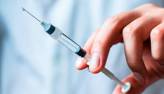 В Одеській області померла військовослужбовиця, яку напередодні вакцинували