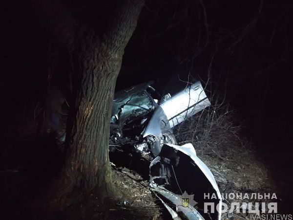 Под Одессой BMW вылетело в кювет: водитель погиб