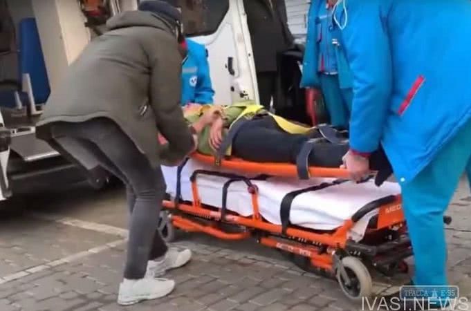 В Одессе мужчина упал с 23 этажа на автомобиль