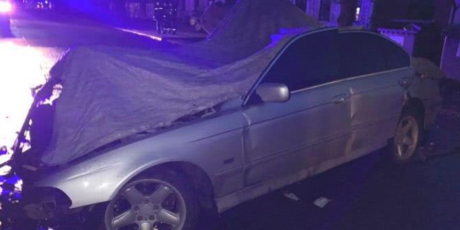 В Одесской области автомобиль врезался в грузовик, погибли два человека