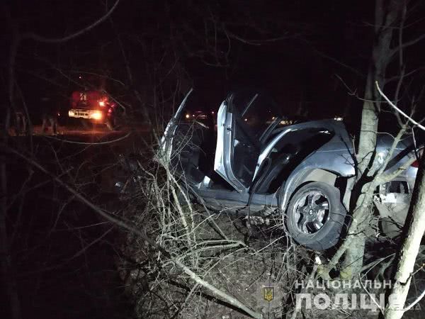 ДТП под Одессой: есть погибший и пострадавшая (фото)