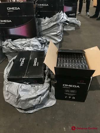 В Одесском аэропорту обнаружили крупную партию контрабандных сигарет на более чем 3 миллиона