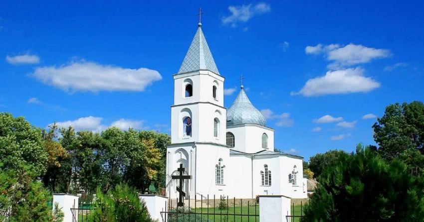 На Одещині представники Московського патріархату цькують настоятеля храму за перехід до ПЦУ