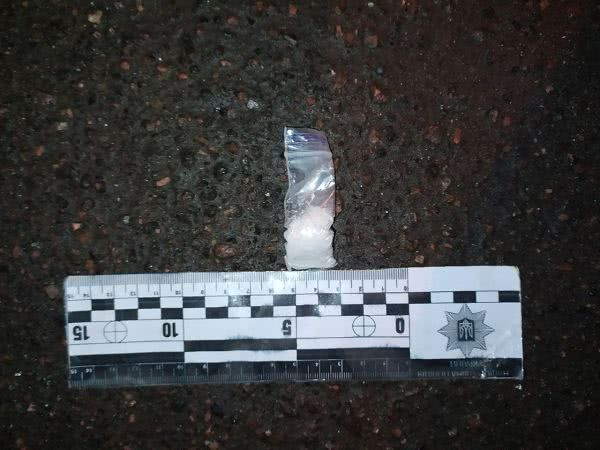 В Измаиле патрульные задержали на проспекте двух юношей с наркотиками