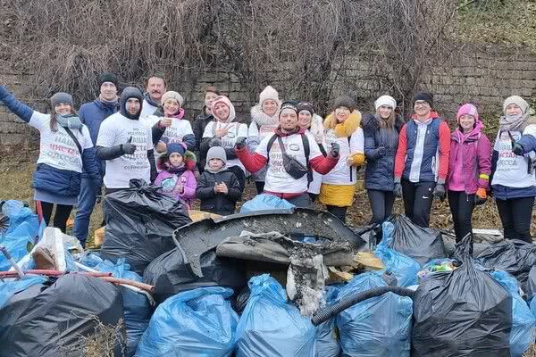 В Одессе волонтеры убрали пляж Ланжерон от мусора. Фото и видео