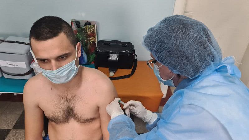 В Измаиле пограничные медики прошли вакцинацию от COVID-19