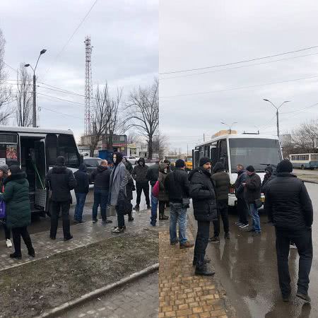 Водители маршруток протестовали против карантинных «репрессий» в Суворовском районе