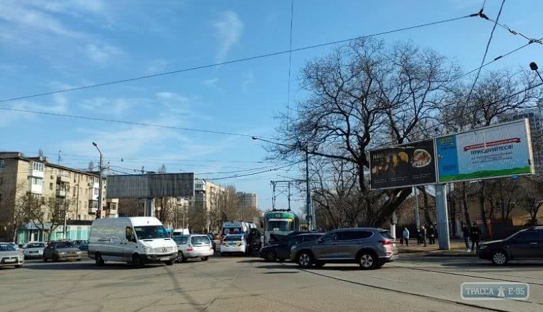 ДТП в Одесі на Люстдорфській дорозі за участю трамвая