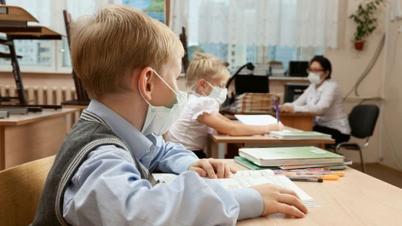 В Одессе школы переходят на дистанционное обучение