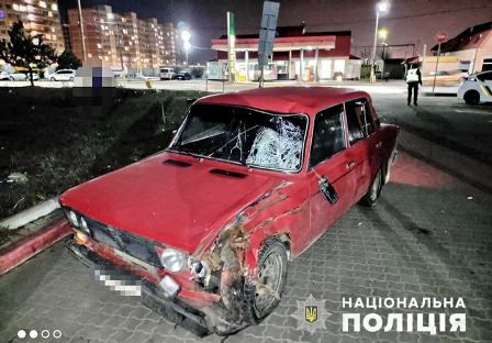 В Одесской области пьяный водитель автомобиля сбил мотоциклиста — он умер в больнице