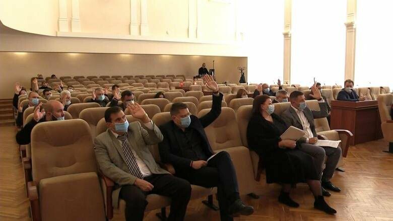 Школы Черноморска частично возобновиляют работу