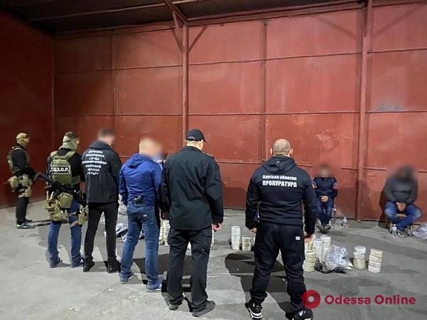 В Одессе будут судить четырех граждан Израиля за контрабанду более 80 килограммов кокаина