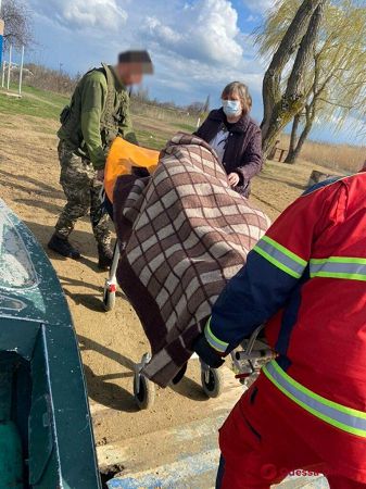 Пограничники спасли из Кучурганского лимана тонущего молдаванина