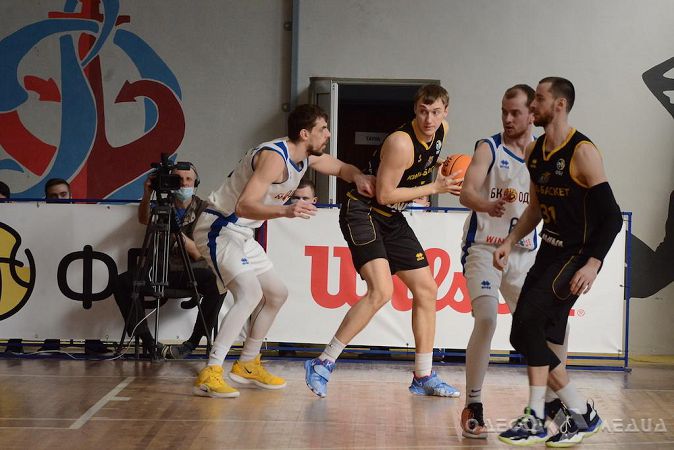 Баскетбол: «Одесса» упустила победу в противостоянии со столичным «Киев-Баскетом»