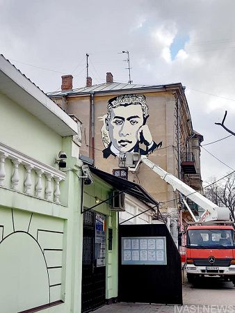 В Одессе появился мурал с изображением идеолога сионизма