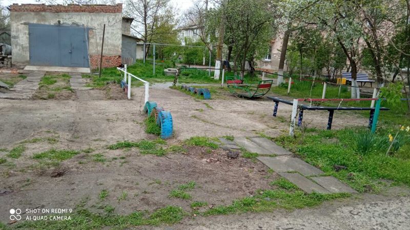 Килия: жители многоквартирного дома возмущены действиями соседей, затеявших самовольную перестройку во дворе