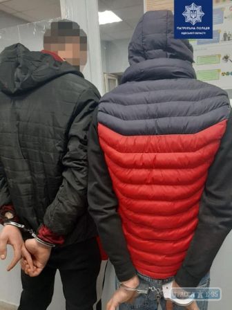 В центре Одессы избили и ограбили мужчину — он в реанимации